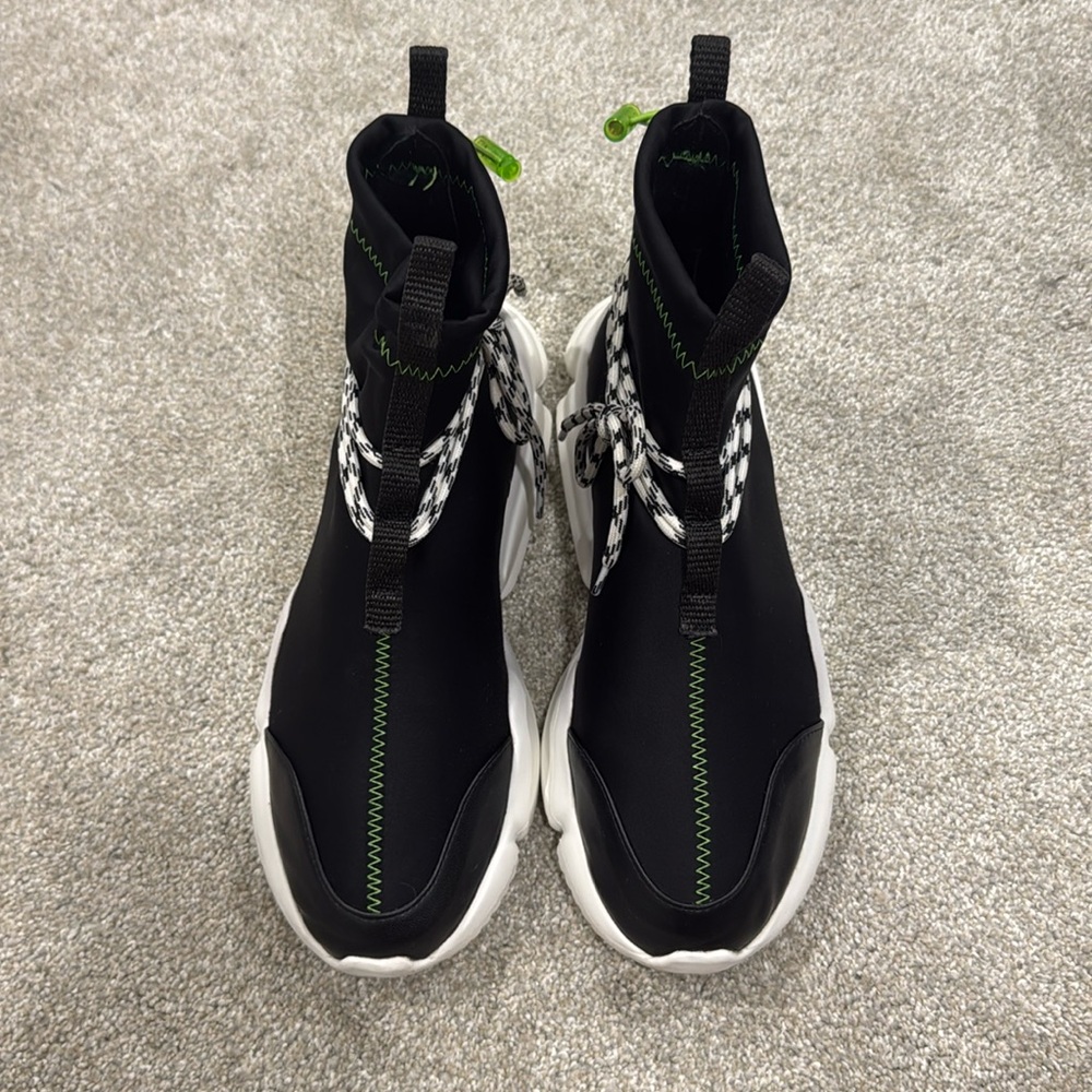 John Geiger 002 Shoes Size 9
